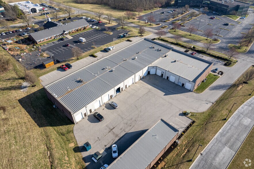 More Photos Of 1902 Campus Pl, Jeffersontown Light Distribution For Lease