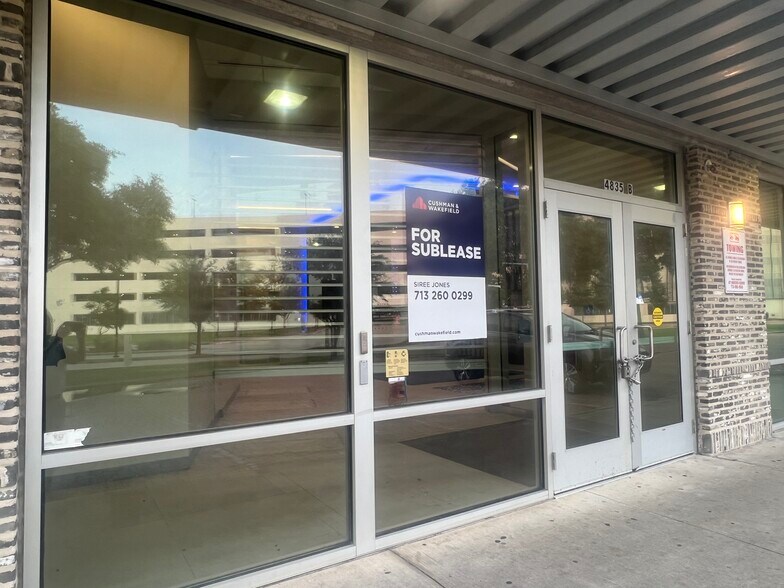 More Photos Of 4835 Martin Luther King Blvd, Houston Fast Food For Lease