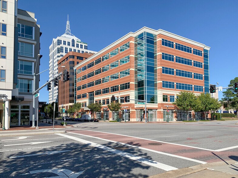 More Photos Of 4500 Main St, Virginia Beach Office For Lease