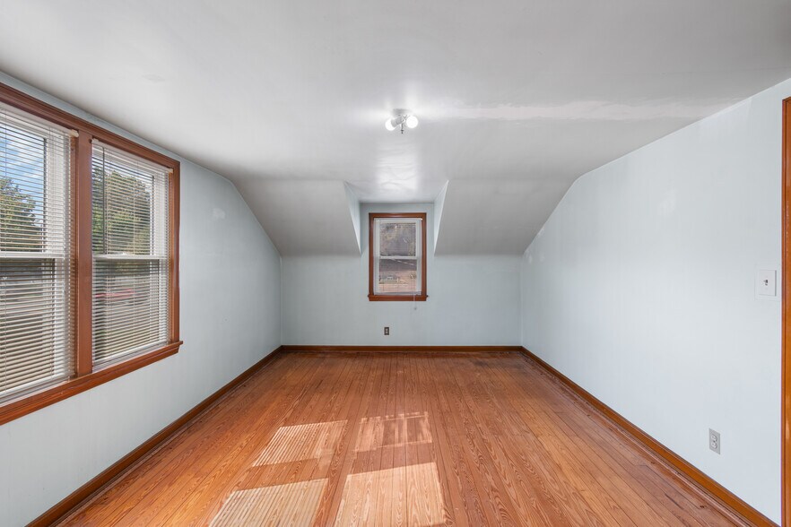 More Photos Of 1850 Whipple Ave NW, Canton Storefront Retail Residential For Sale