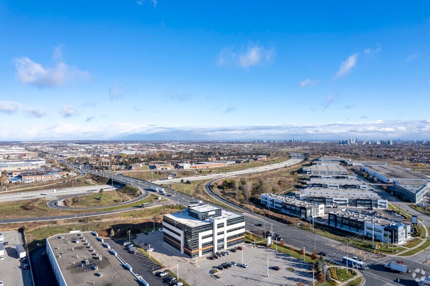 More Photos Of 7300-7330 Keele St, Concord Office For Lease