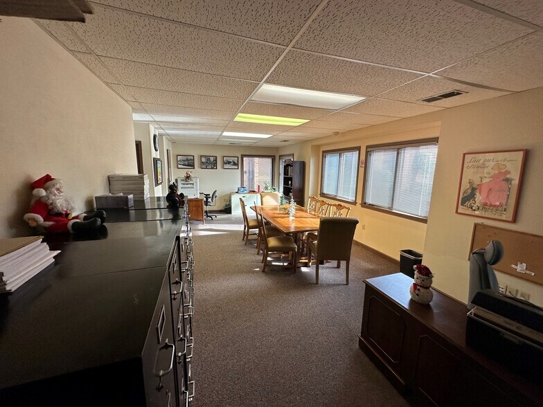 More Photos Of 4735-4739 Spottswood Ave, Memphis Medical For Sale