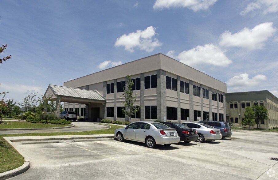 More Photos Of 660 Oak Harbor Blvd, Slidell Medical For Lease