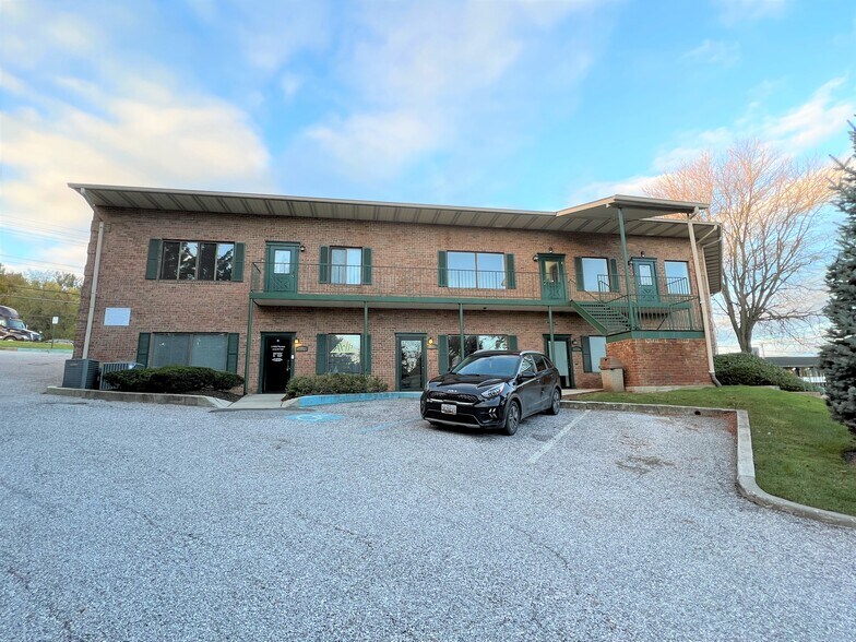 More Photos Of 9601-9611 Reisterstown Rd, Owings Mills Office For Lease