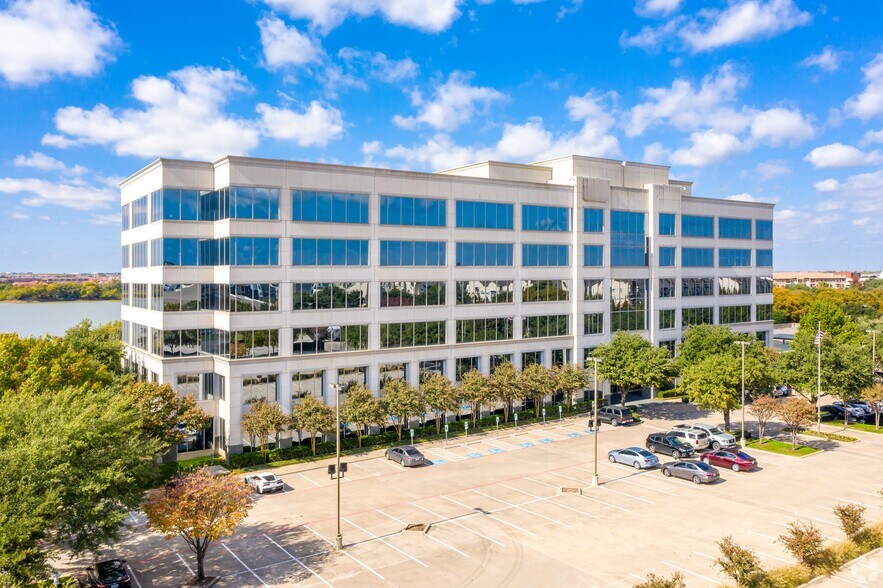 More Photos Of 11511 Luna Rd, Dallas Office For Lease