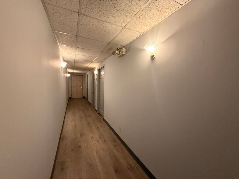 More Photos Of 487 Burncoat St, Worcester General Retail For Lease