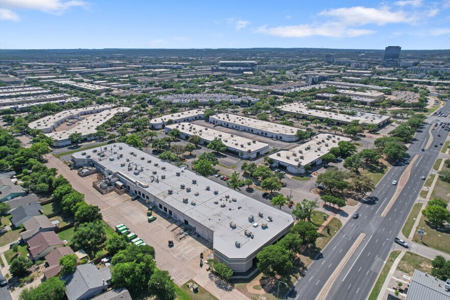 More Photos Of 2111 Braker Ln, Austin Unknown For Lease