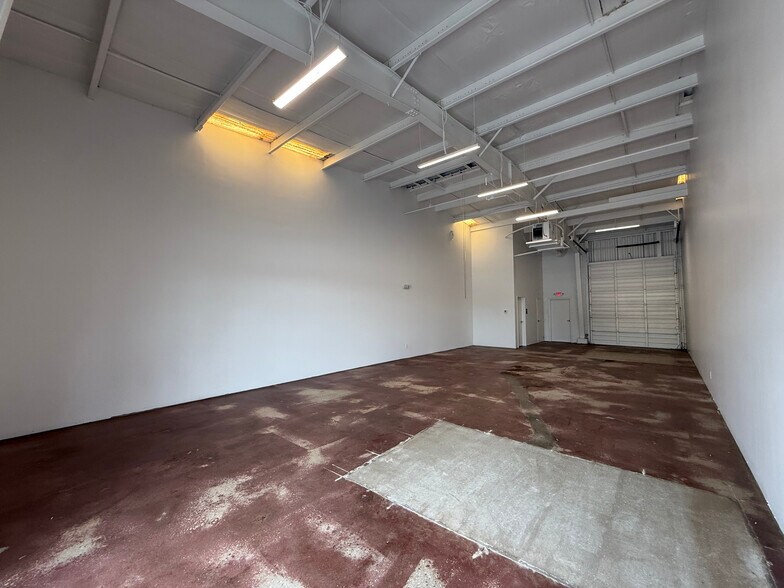More Photos Of 5660 Rivers Ave, North Charleston Storefront For Lease