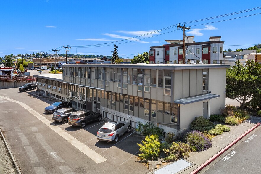 More Photos Of 2300 W Commodore Way, Seattle Office Residential For Sale