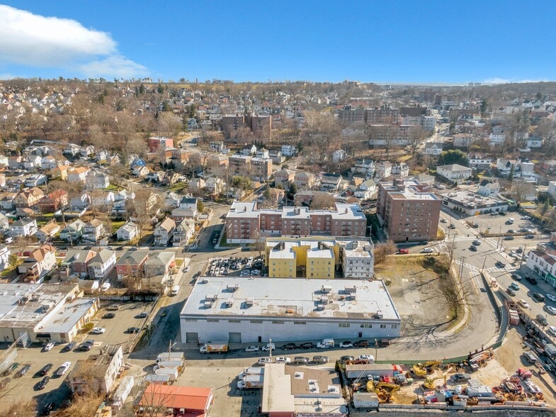 More Photos Of 16 Harrison Ave, Yonkers Warehouse For Lease