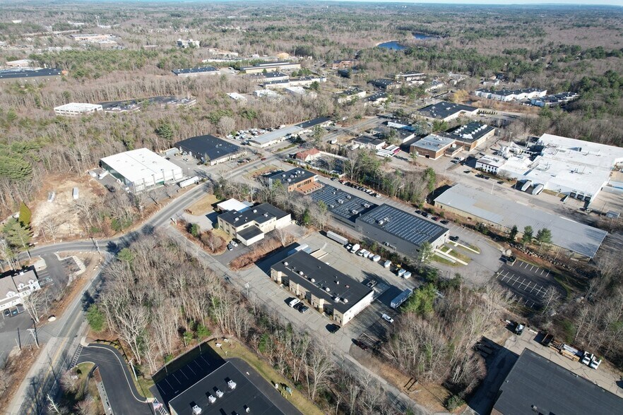 More Photos Of 302 Weymouth St, Rockland Office For Lease