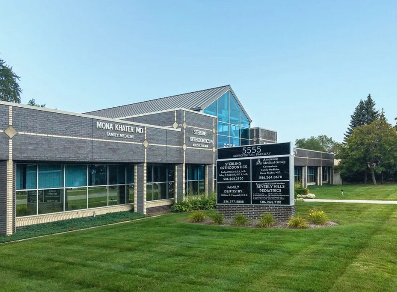 More Photos Of 5555 Metropolitan Pky, Sterling Heights Medical For Lease
