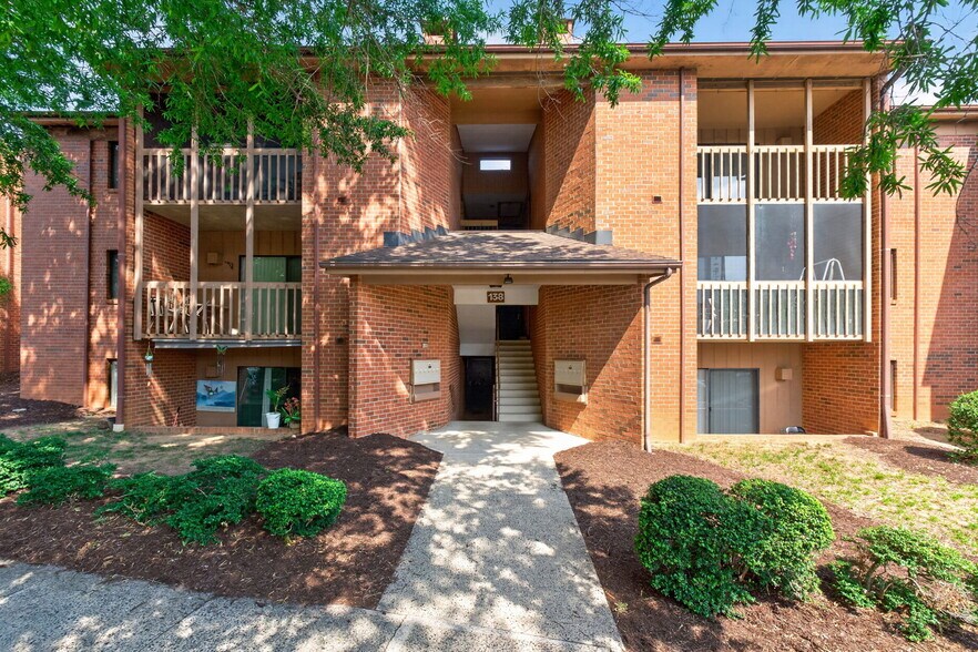 More Photos Of 125 Turtle Creek Rd, Charlottesville Apartments For Sale