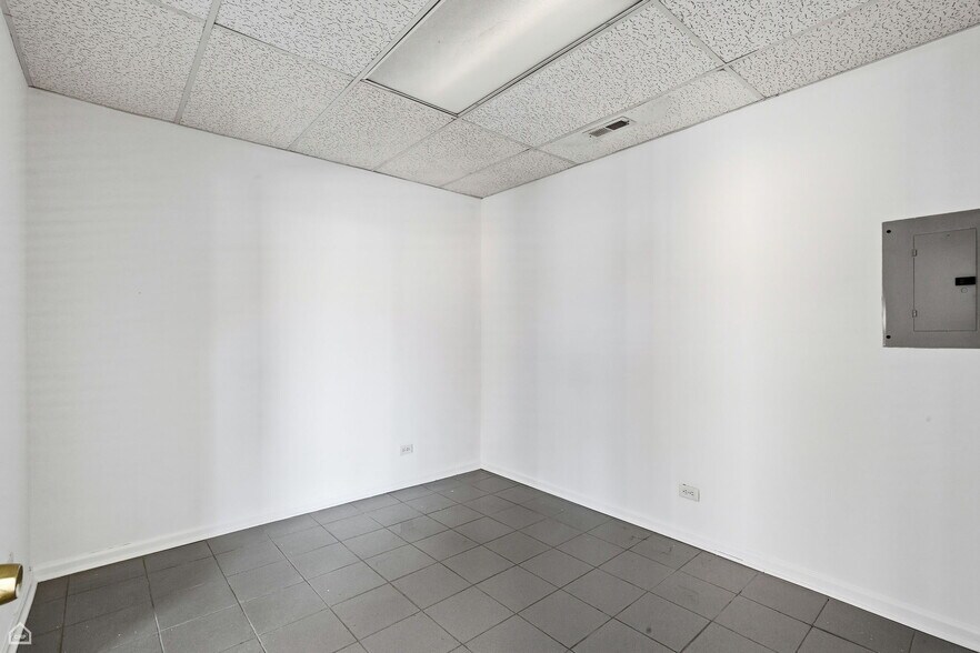 More Photos Of 6121 W Belmont Ave, Chicago Storefront Retail Residential For Sale