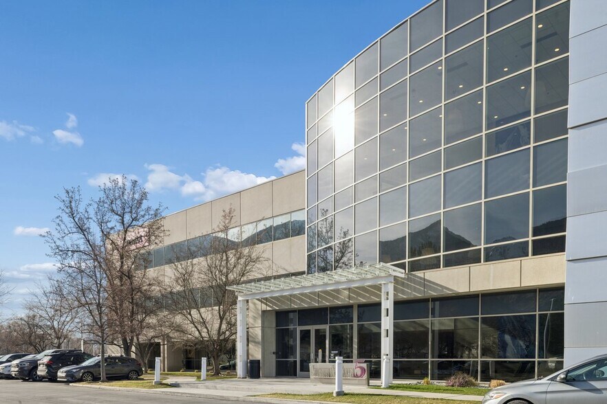 More Photos Of 1712 S East Bay Blvd, Provo Unknown For Lease