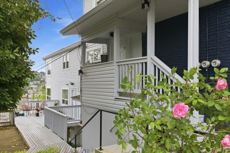 More Photos Of 1401 W Bertona St, Seattle Apartments For Sale