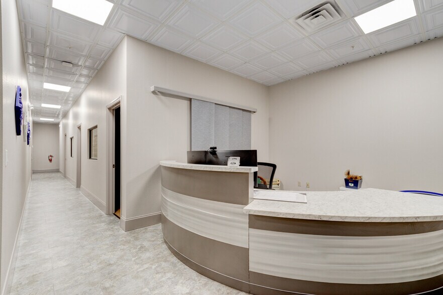 More Photos Of 585 Commonwealth Blvd, Port Orange Manufacturing For Sale