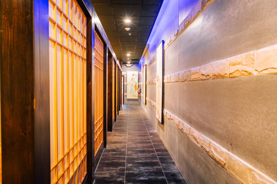 More Photos Of 347 Shattuck Way, Newington General Retail For Sale