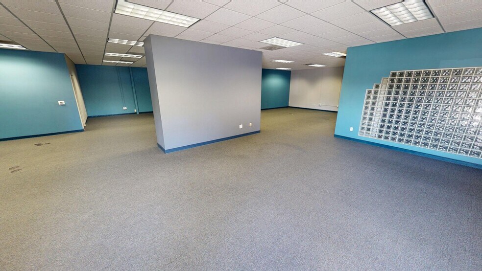 More Photos Of 1113 W Avenue M4, Palmdale Office For Lease