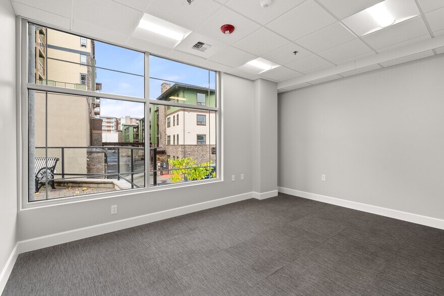 More Photos Of 4961 Main St, Tacoma Apartments For Sale