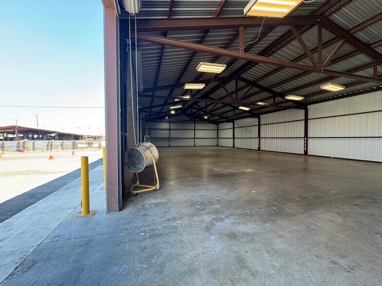 Primary Photo Of 2371 Artesia st, San Bernardino Warehouse For Sale