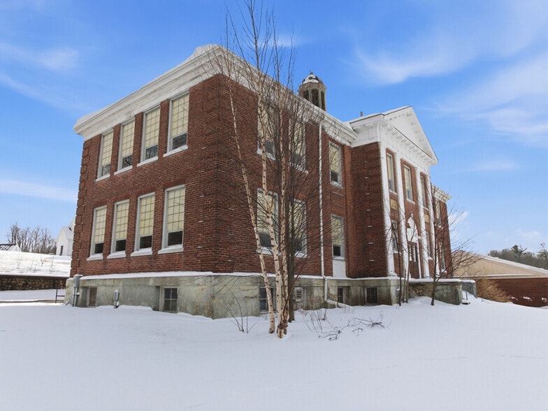 More Photos Of 13 Academy Hill Rd, Westminster Schools For Sale