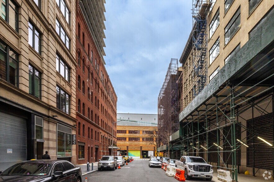 More Photos Of 95 Vandam St, New York Apartments For Sale