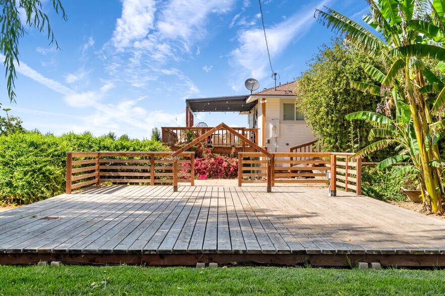 More Photos Of 14268 CA-160, Isleton Apartments For Sale