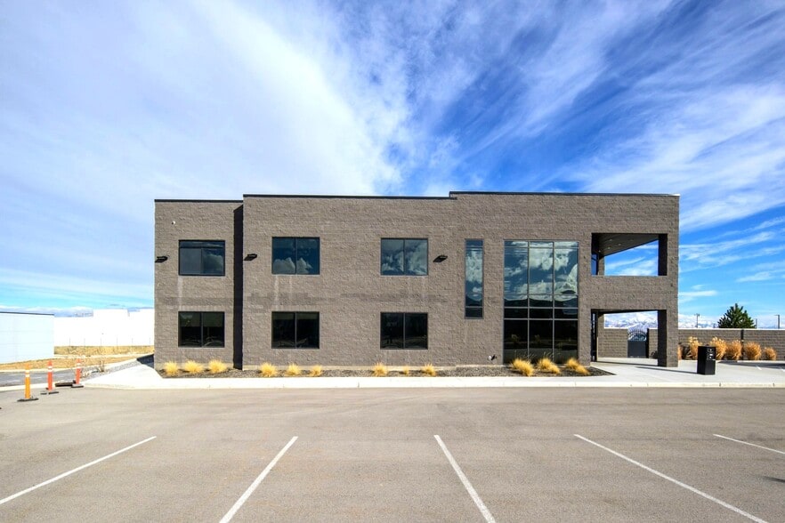 More Photos Of 9489 S 6400 W, West Jordan Office For Lease