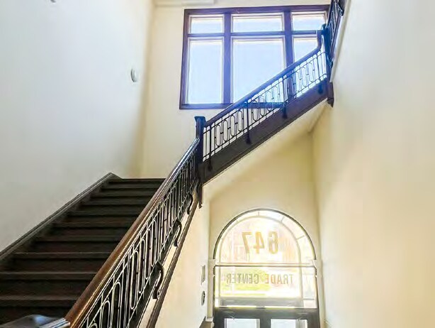 More Photos Of 647 W Virginia St, Milwaukee Office Residential For Lease