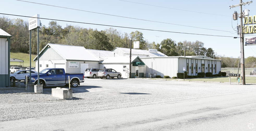 Primary Photo Of 555 Valley Kitchen Dr, Mount Pleasant Warehouse For Lease