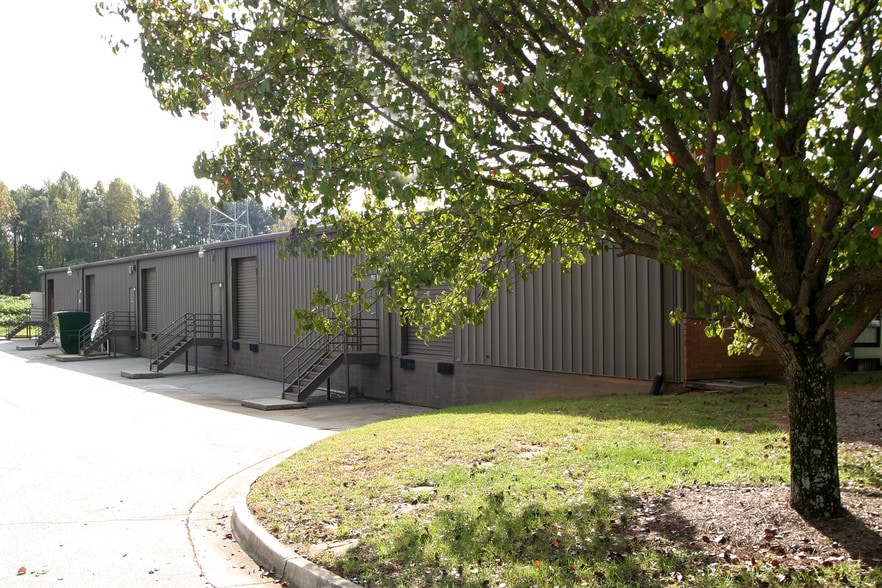 More Photos Of 4742 Hammermill Rd, Tucker Unknown For Lease