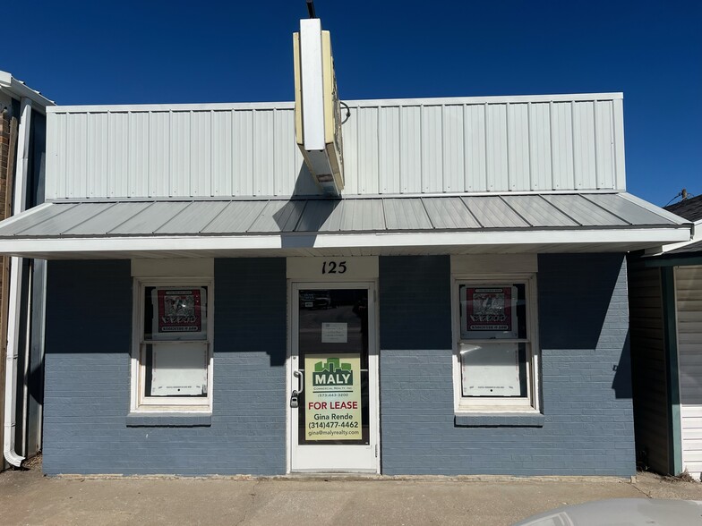 Primary Photo Of 125 Broadway, Ashland Restaurant For Lease