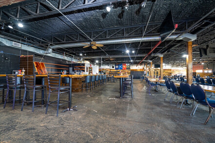 More Photos Of 367 State Highway 155 N, Gilmer Bar For Sale