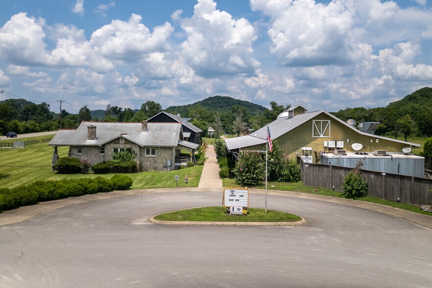 More Photos Of 4125 Whites Creek Pike, Whites Creek Unknown For Lease