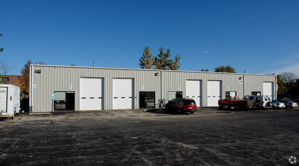 Primary Photo Of 2748 Grand Ave, Waukegan Warehouse For Lease