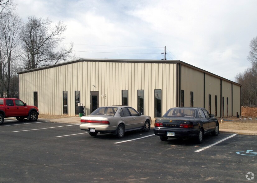 More Photos Of 341 Old Spartanburg Hwy, Wellford Light Manufacturing For Sale