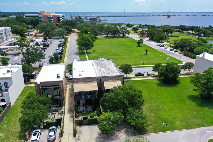 More Photos Of 45 S 9th Ave, Pensacola Office Residential For Sale