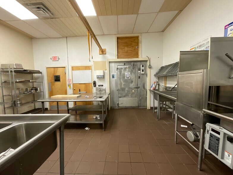 More Photos Of 37-41 North St, Pittsfield Storefront For Lease