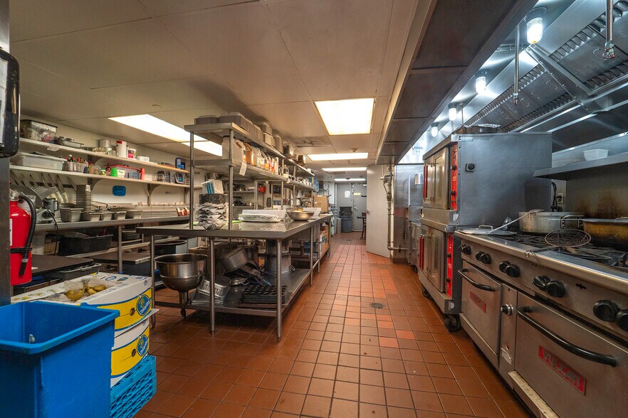 More Photos Of 2455 E Sunrise Blvd, Fort Lauderdale Loft Creative Space For Sale
