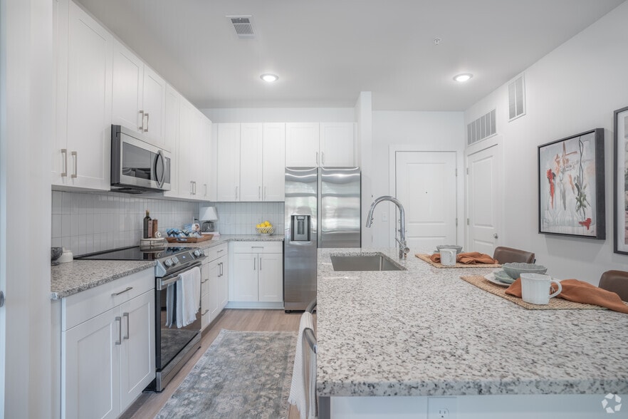 More Photos Of 2652 S Main St, Kennesaw Coworking Space