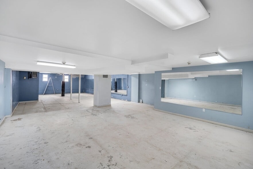 More Photos Of 603 Adams St, Hoboken Storefront Retail Residential For Lease