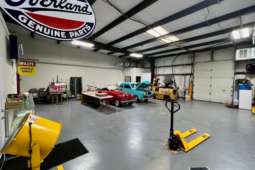 More Photos Of 3121 Glen Royal Rd, Raleigh Light Manufacturing For Lease