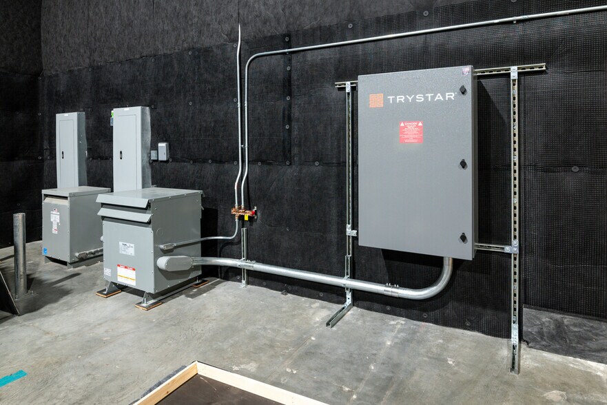 More Photos Of 28348 Constellation Rd, Valencia Warehouse For Sale