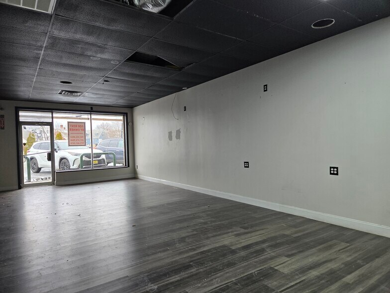 More Photos Of 70 Main St, Netcong Storefront For Lease