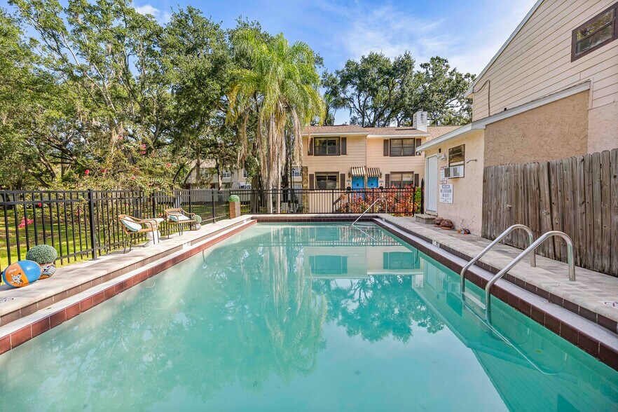 More Photos Of 12216 N 59th St, Tampa Apartments For Sale