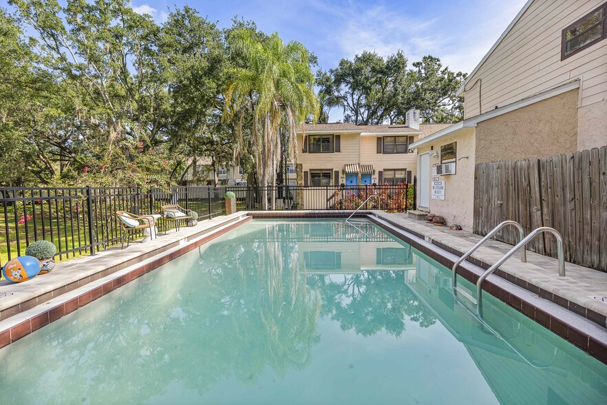More Photos Of 12216 N 59th St, Tampa Apartments For Sale
