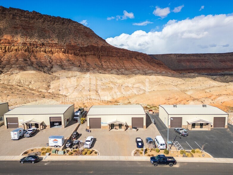 More Photos Of 1467 E Hillcrest Dr, Washington Industrial For Lease