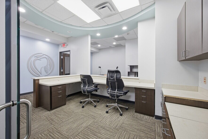 More Photos Of 4010 Sandy Brook Dr, Round Rock Medical For Sale