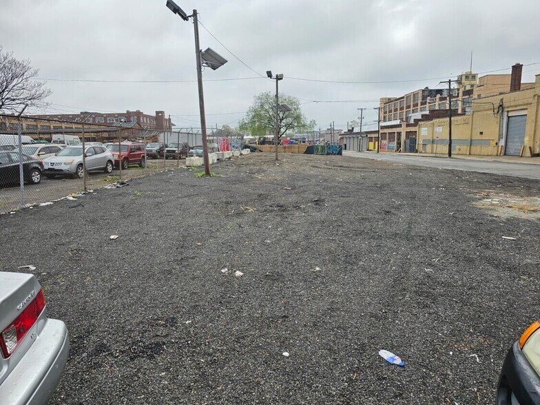 More Photos Of 139 E Peddie St, Newark Land For Lease